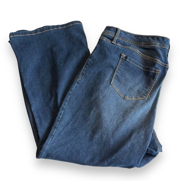 torrid Denim - Torrid Jeans Luxe Slim Boot Cut 22S Short